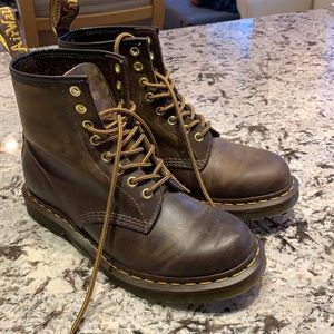 Dr. Martens 1460 Crazy Horse